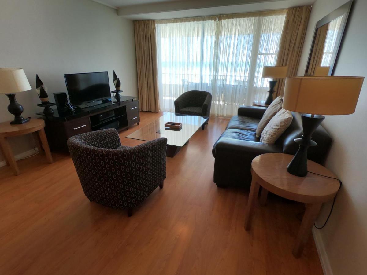 Lagoon 4*